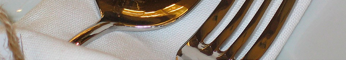 cubiertos mantel